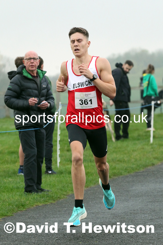 Senior Mens and Womens 2021 Heaton Memorial 10k Road Race, Town Moor, Newcastle. Photo: David T. Hewitson/Sports for All Pics